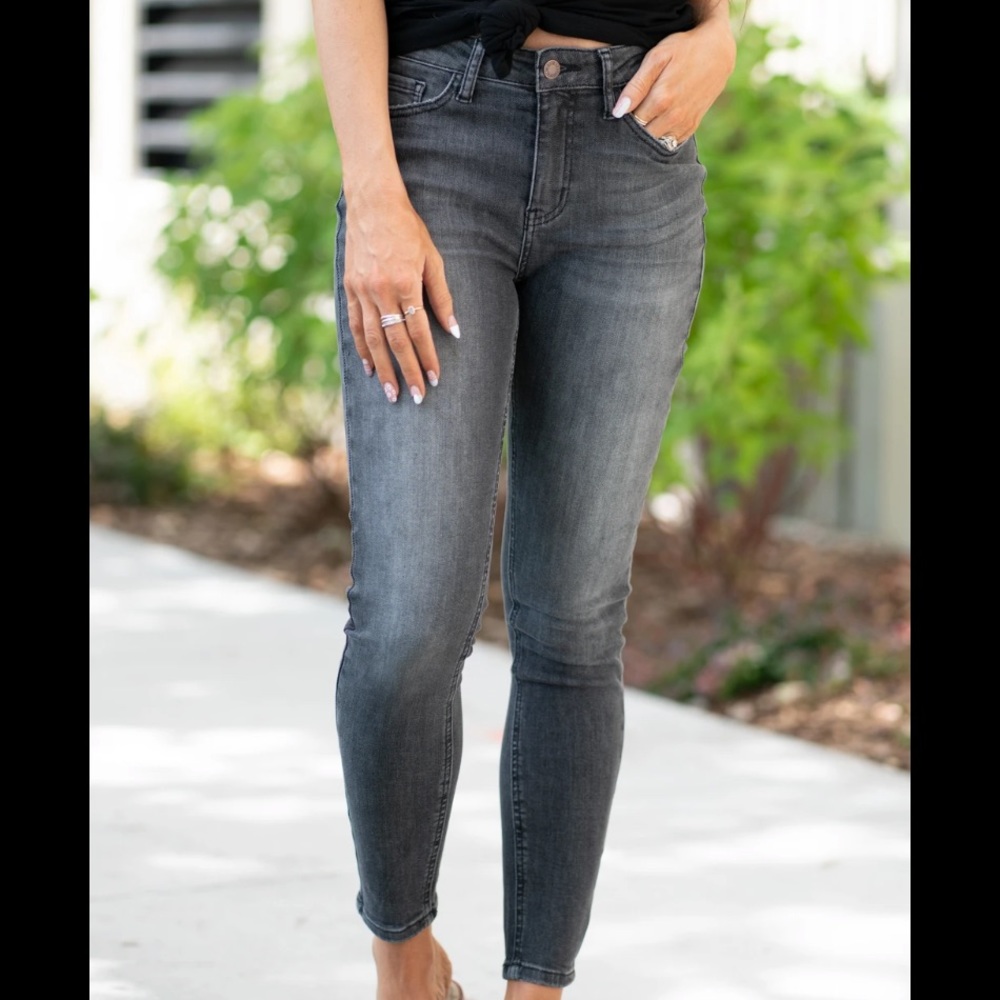 Judy Blue Dark Wash Skinny Jean